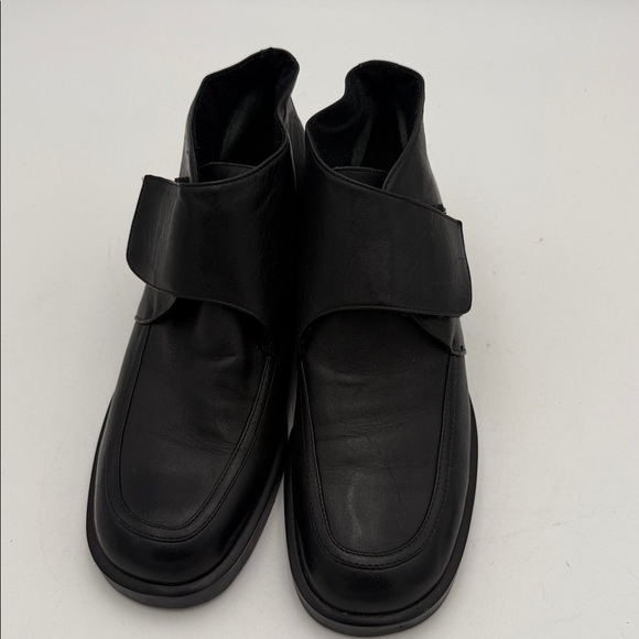 Vintage Etienne Aigner Black Chukka Boots women 7.5 leather casual goth Y2K main image 7